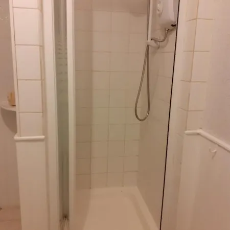 Inspiro House Guest house Scarborough